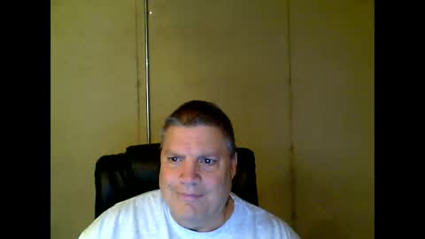 Snapshot of fletch32 chatting on 25, 12, 2024 jd online show from 25, 12, 2024