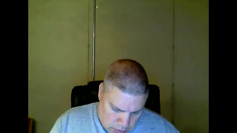 Snapshot of fletch32 chatting on 2, 2, 2025 jd online show from 2, 2, 2025