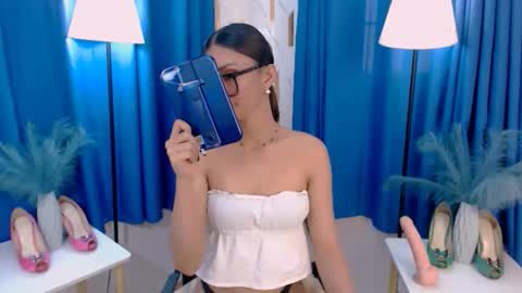 Snapshot of flirtymarga chatting on 30, 4, 2026 Marga online show from 30, 4, 2026