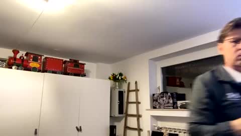 flonolalacla online show from 2, 1, 2025