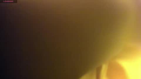 Snapshot of flor_herrera1 chatting on 2, 12, 2025 online show from 2, 12, 2025