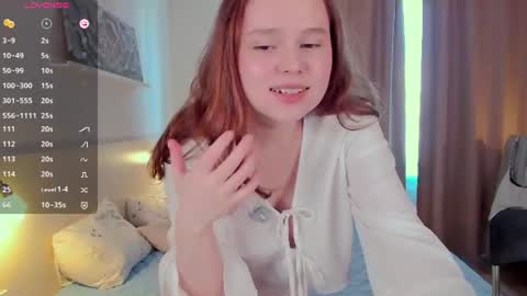 Snapshot of flora_fiore chatting on 10, 7, 2026 Hayley I WILL COME BACK ON MAY 27TH 6pm UTC online show from 10, 7, 2026