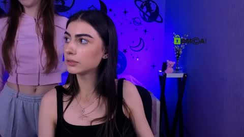 Snapshot of flora_ri chatting on 23, 4, 2026 just ask me online show from 23, 4, 2026