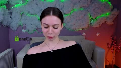 Snapshot of flora_ri chatting on 24, 4, 2026 just ask me online show from 24, 4, 2026