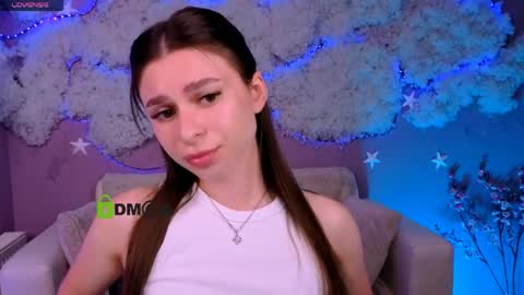Snapshot of flora_ri chatting on 26, 5, 2026 just ask me online show from 26, 5, 2026
