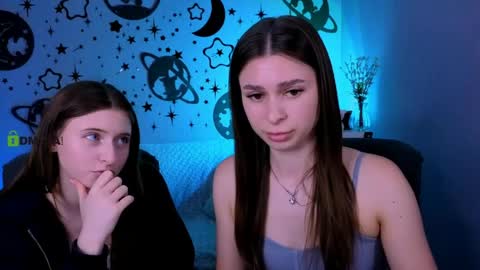 Snapshot of flora_ri chatting on 27, 5, 2026 just ask me online show from 27, 5, 2026