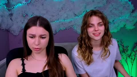 Snapshot of flora_ri chatting on 29, 5, 2026 just ask me online show from 29, 5, 2026