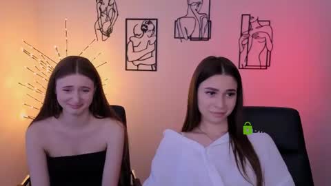 Snapshot of flora_ri chatting on 17, 7, 2026 just ask me online show from 17, 7, 2026