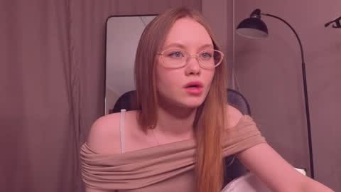 Snapshot of floralarsson chatting on 11, 5, 2026 hey there guys im Flora no not the one from WInx. But I love magical stuff and especially I love nature. I dont know I thin online show from 11, 5, 2026