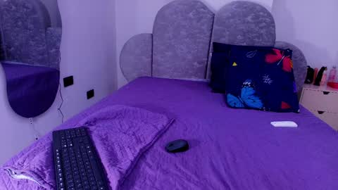 Snapshot of flordecayena_ chatting on 27, 5, 2026 Flordecayena online show from 27, 5, 2026