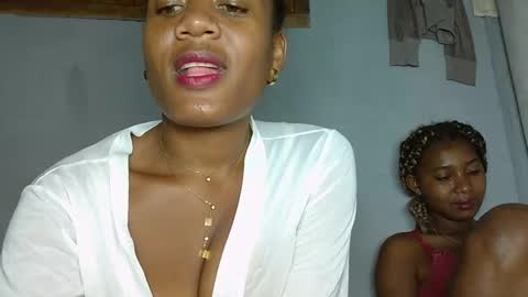 Snapshot of florencia011 chatting on 24, 1, 2025 florencia011 online show from 24, 1, 2025