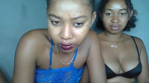 Snapshot of florencia011 chatting on 4, 2, 2025 florencia011 online show from 4, 2, 2025