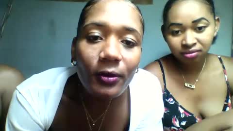 Snapshot of florencia011 chatting on 14, 2, 2025 florencia011 online show from 14, 2, 2025