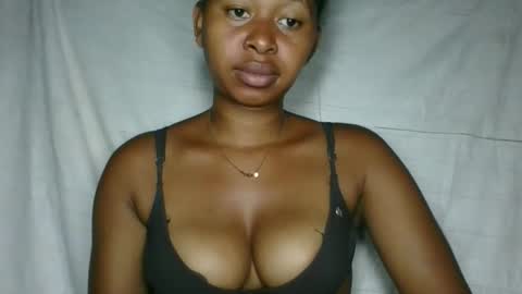 florencia011 online show from 23, 11, 2025