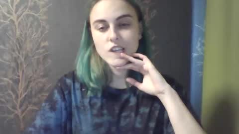Snapshot of flower_bluee chatting on 8, 5, 2026 Ambika 3 online show from 8, 5, 2026