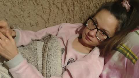 say meow and send tip  online show from 2, 12, 2024