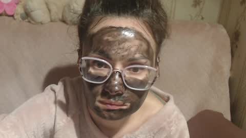 say meow and send tip  online show from 3, 4, 2026