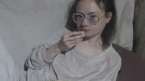 say meow and send tip  online show from 22, 4, 2026