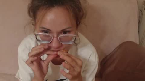 Snapshot of flowercandydoll chatting on 20, 7, 2026 say meow and send tip online show from 20, 7, 2026