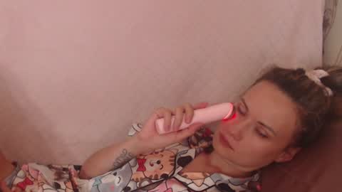 Snapshot of flowercandydoll chatting on 26, 7, 2026 say meow and send tip online show from 26, 7, 2026