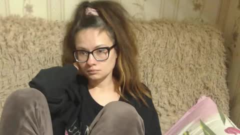 say meow and send tip  online show from 8, 12, 2024