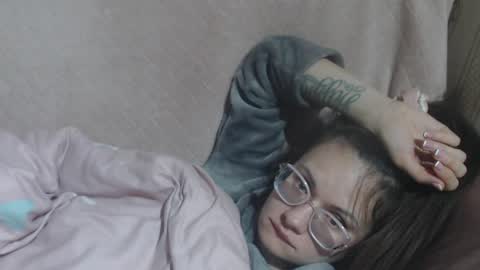 say meow and send tip  online show from 14, 3, 2026