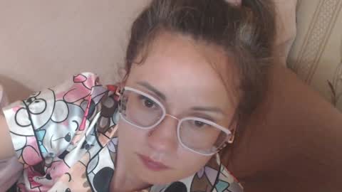 Snapshot of flowercandydoll13 chatting on 15, 5, 2026 say meow and send tip online show from 15, 5, 2026