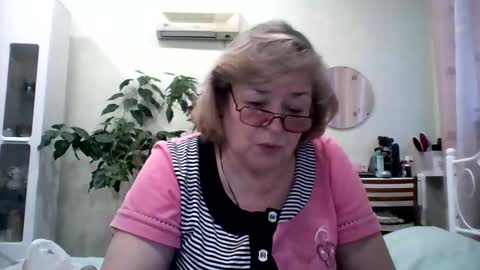 Flowerlower online show from 1, 2, 2025
