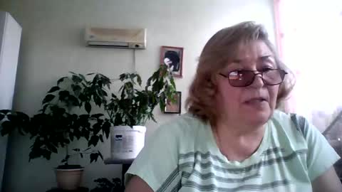 Flowerlower online show from 13, 2, 2025