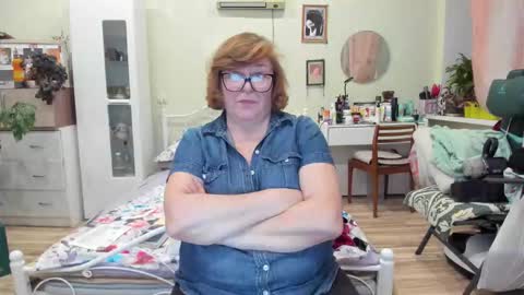 Flowerlower online show from 5, 12, 2025