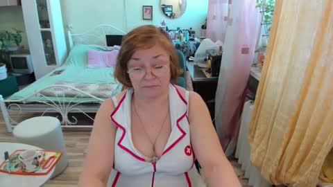 Flowerlower online show from 15, 2, 2026