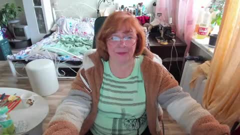 Snapshot of flowerlover8 chatting on 31, 5, 2026 Flowerlower online show from 31, 5, 2026