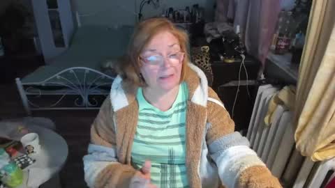 Snapshot of flowerlover8 chatting on 1, 6, 2026 Flowerlower online show from 1, 6, 2026