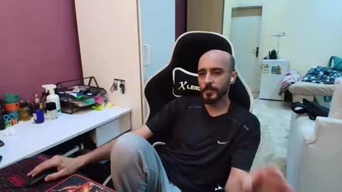 Snapshot of flowthefun chatting on 27, 5, 2026 flowthefun online show from 27, 5, 2026