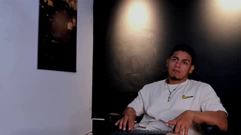 Snapshot of floyd212_vibes chatting on 16, 3, 2026 floyd online show from 16, 3, 2026