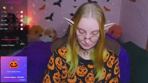 Snapshot of fluffy_muffin3 chatting on 26, 10, 2025 Agatha online show from 26, 10, 2025