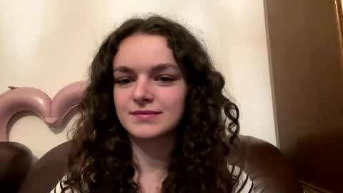 Snapshot of fluffybleb chatting on 5, 6, 2026 Anna online show from 5, 6, 2026