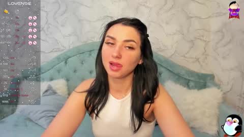 Snapshot of flufyfoxx chatting on 16, 10, 2025 Lina online show from 16, 10, 2025