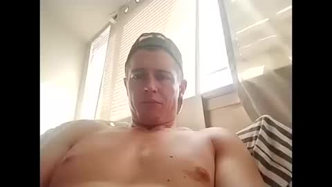 Snapshot of flybuy2525 chatting on 17, 10, 2025 flybuy2525 online show from 17, 10, 2025