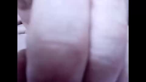 Snapshot of flye63 chatting on 8, 2, 2025 flye63 online show from 8, 2, 2025