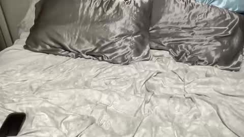 Join me online and in Person Looking for company on camera. online show from 19, 10, 2025