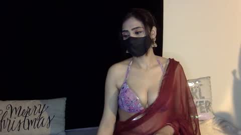 Snapshot of fogbunny chatting on 23, 12, 2024 Fogbunny online show from 23, 12, 2024