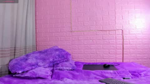 Snapshot of fonsecanezuko chatting on 8, 3, 2025 fonseca nezuko online show from 8, 3, 2025