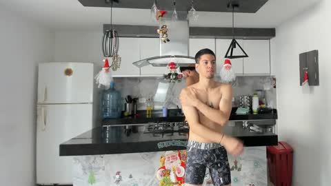 Snapshot of forbiddencharm chatting on 27, 12, 2024 PITER ZOWIE NAD JANSER online show from 27, 12, 2024