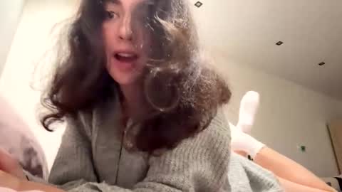 Snapshot of forbiddennvelvet chatting on 8, 11, 2025 forbiddennvelvet online show from 8, 11, 2025