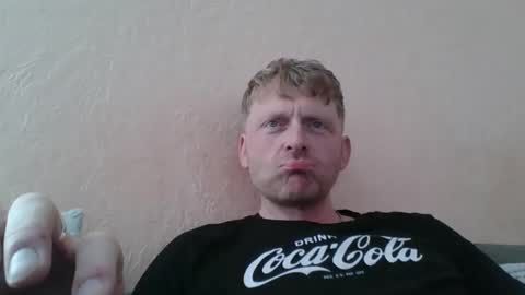 Snapshot of forgotten_lover chatting on 19, 9, 2025 forgotten_lover online show from 19, 9, 2025