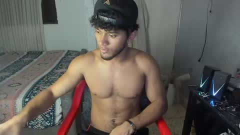 Snapshot of fox_evans chatting on 7, 5, 2026 Fox online show from 7, 5, 2026