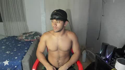 Snapshot of fox_evans chatting on 28, 5, 2026 Fox online show from 28, 5, 2026