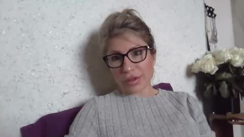 fox_red_lady7 online show from 1, 2, 2026