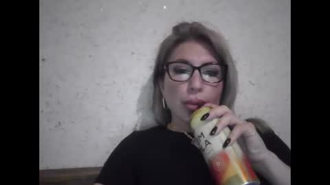 fox_red_lady7 online show from 16, 3, 2026